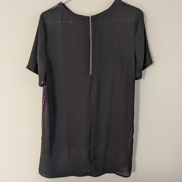 4/$20 Lightweight printed top petite medium - Picture 4 of 6